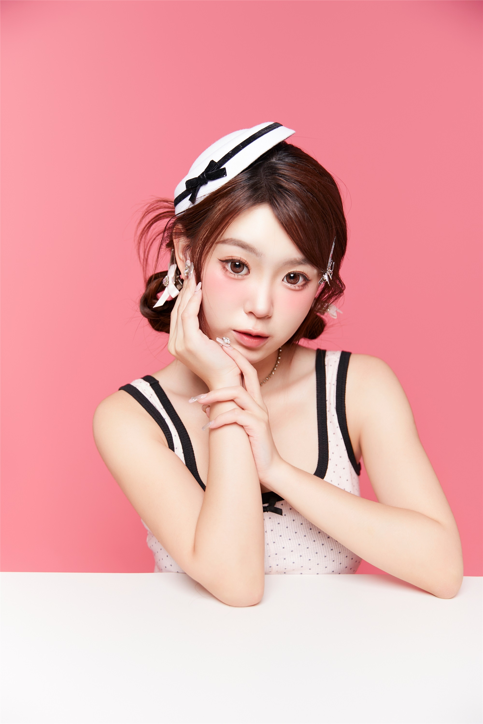 YITUYU艺图语 2025.01.07 粉色甜妹肖像 CARLEE是77呀